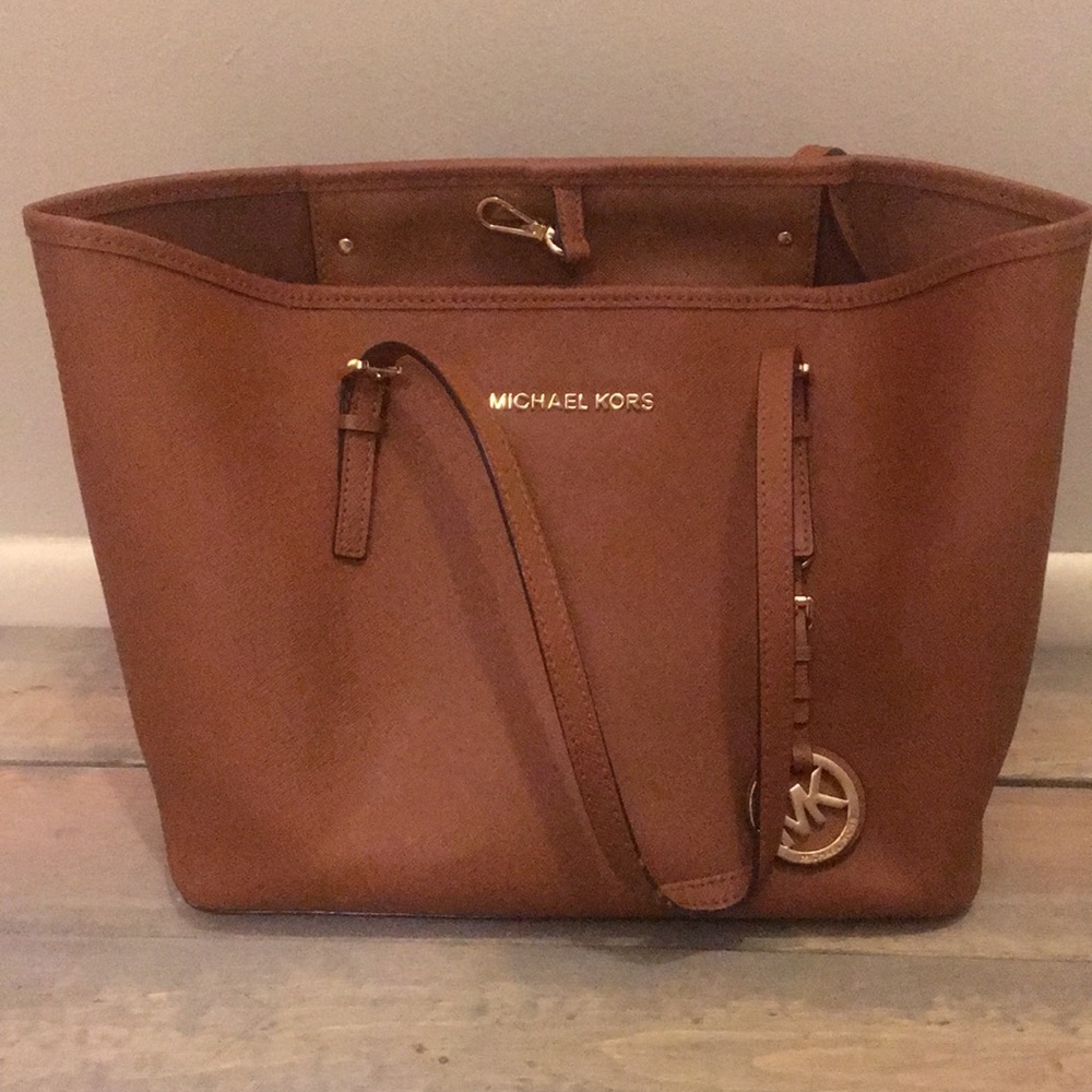 Michael Kors Bucket Purse